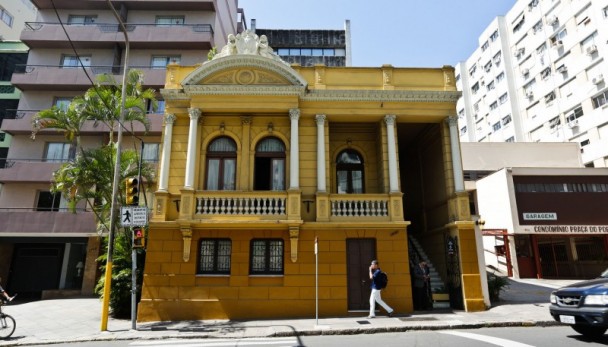 Prédio da sede da antiga FEE