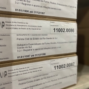 Em destaque o arranjo da documentação de caráter permanente recolhida ao APERS