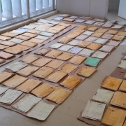 Secagem de documentos após a retirada do local úmido 